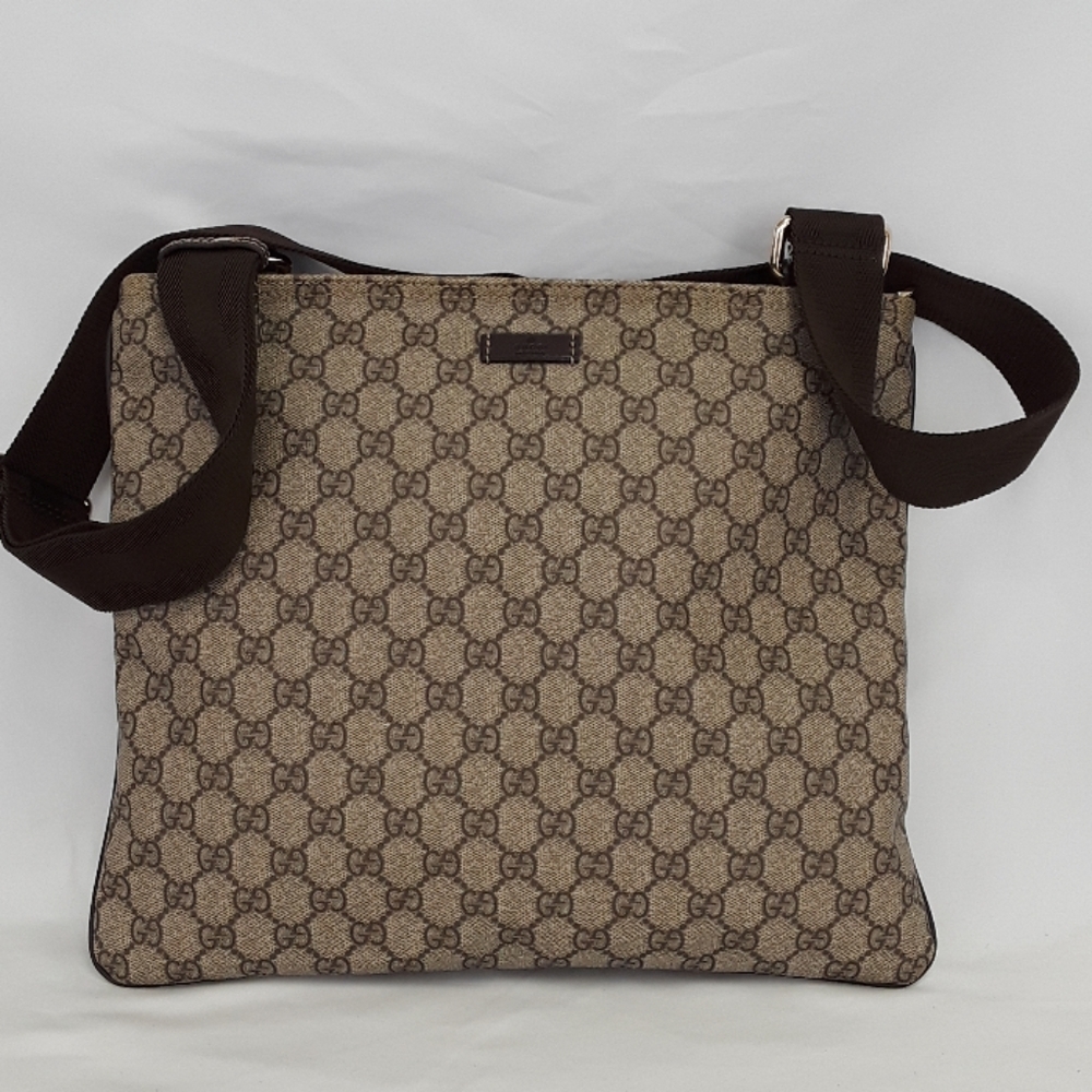 Gucci Brown GG Supreme Canvas Messenger Bag